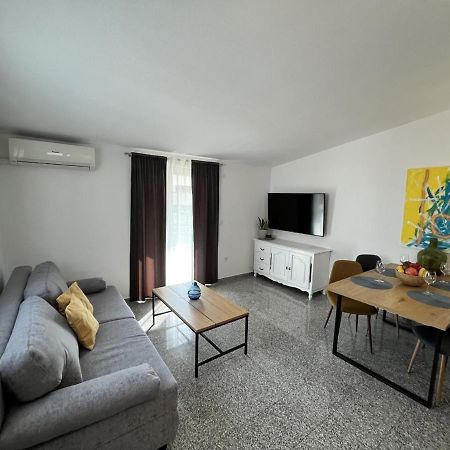 Apartment Lorun 47 Tar-Vabriga Exteriör bild