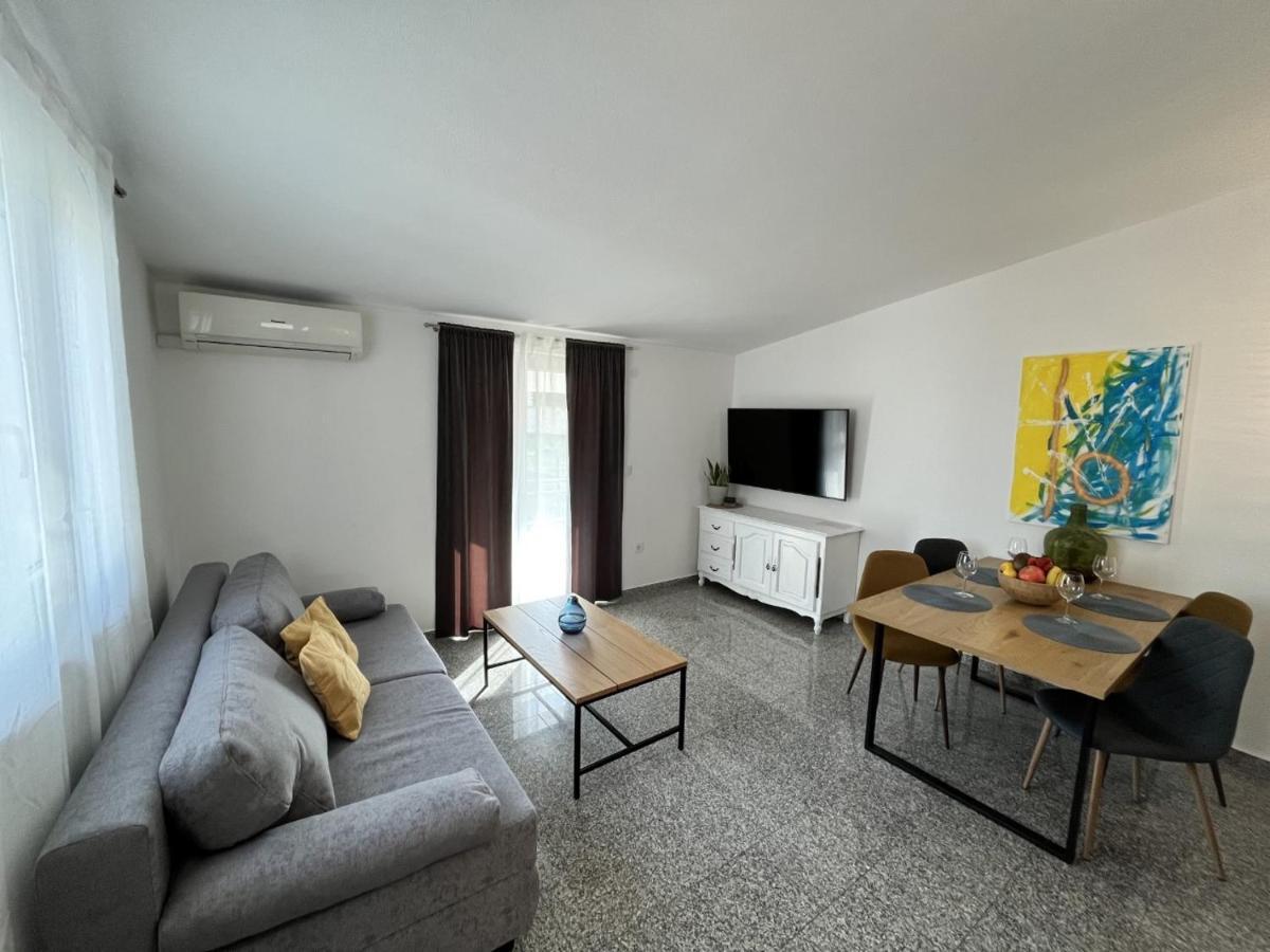 Apartment Lorun 47 Tar-Vabriga Exteriör bild